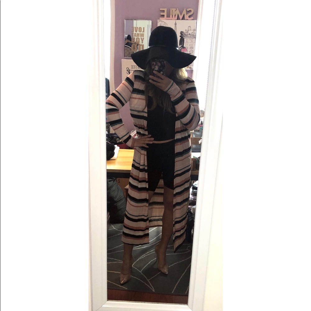 SOLD OUT! Black Ribbed Set - Picture 5 of 9